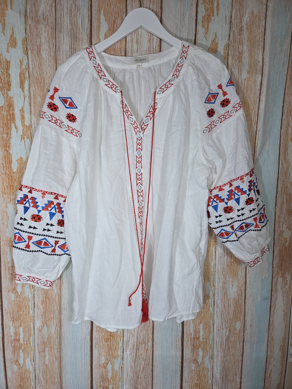 Velzera White Boho Embroidered Peasant Blouse w/Red & Blue Accents.  Size 1x